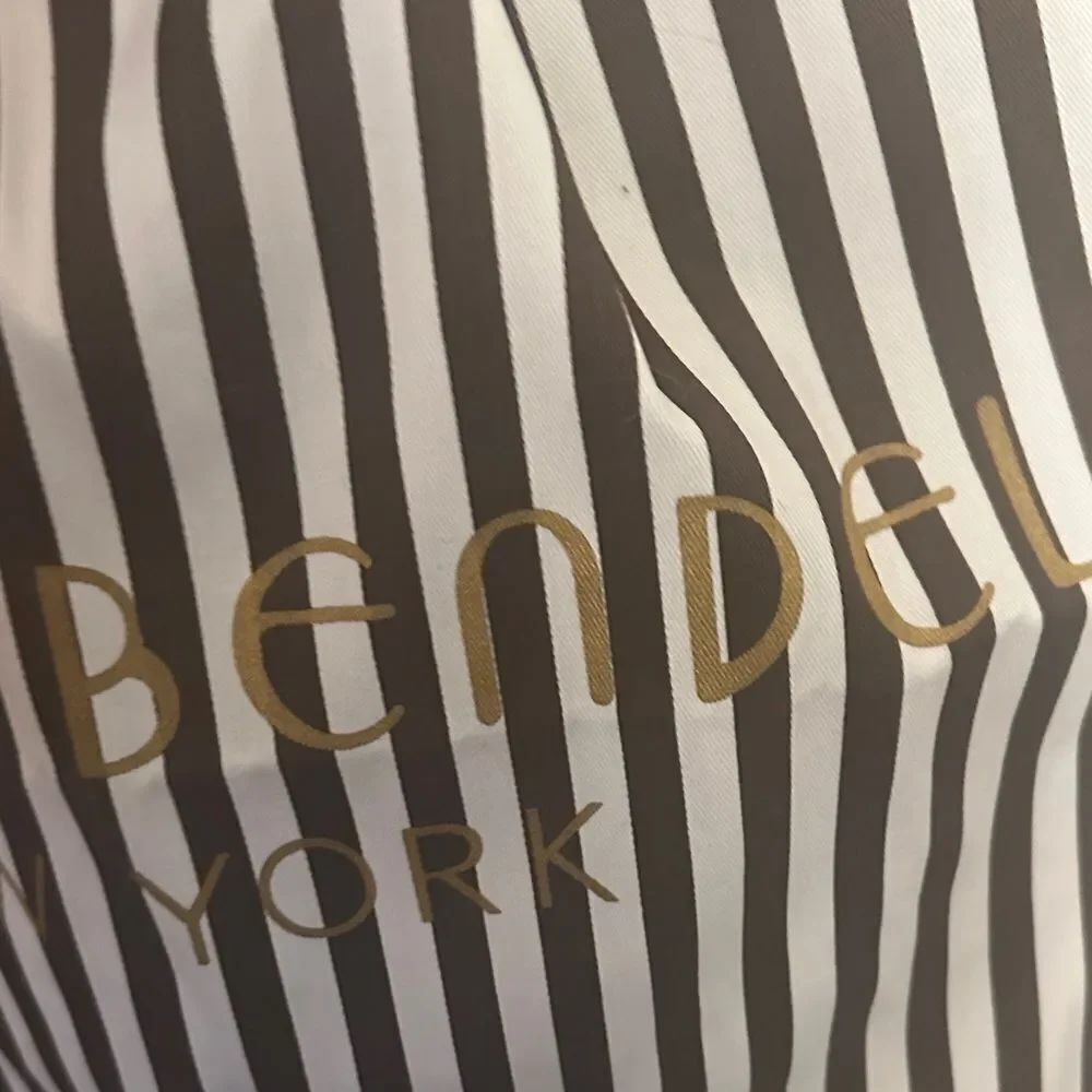 Henri Bendel Bucket bag backpack canvas&snakeskinbag - Picture 9 of 14